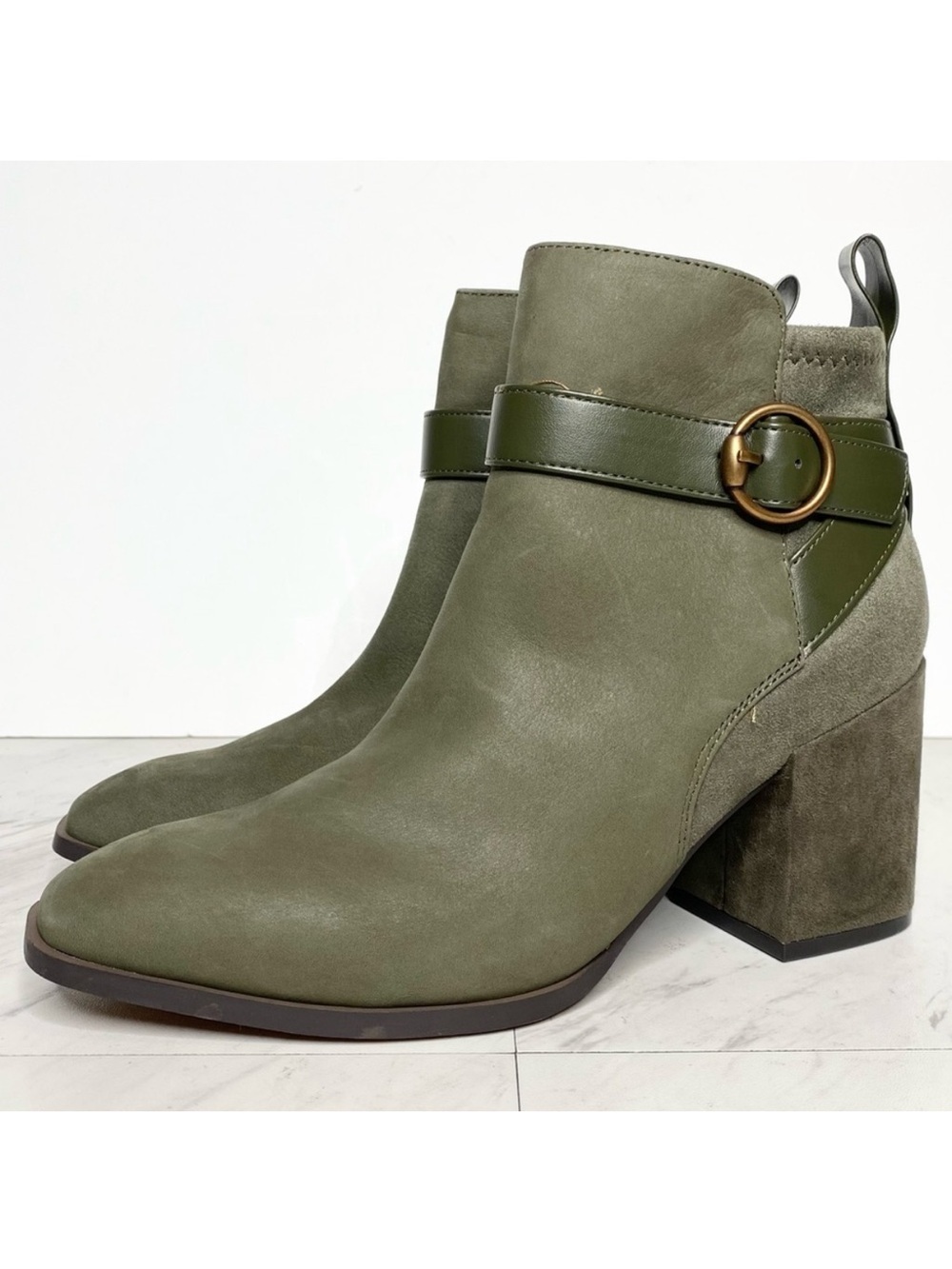 New! Vionic Tenley Green Heeled Bootie 8